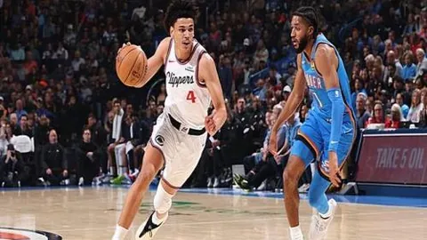 索博激励战队：共渡难关，齐心协力，再战巅峰时刻！