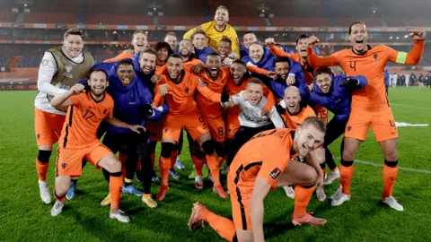 “塞斯科今夏有望加盟英超，转会传闻落实，明确拒绝拜仁求其填补凯恩空缺”